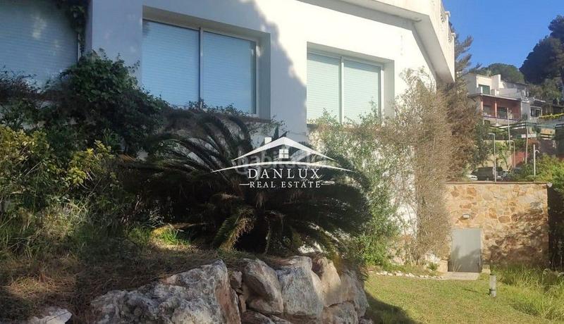 Foto 96d97e0b-7549-480d-97e6-4656966bcb23. Xalet amb aparcament a Canyelles Lloret de Mar