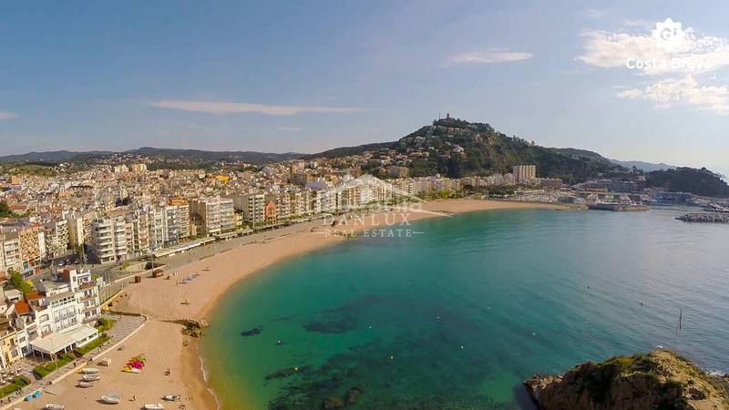Foto bffd5b63-cd23-4135-a732-045e4e241ac5. Casa  en venta en centro, 2 dormitorios. en Centre Blanes