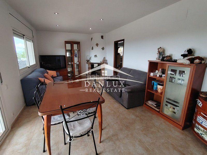 Foto 00884233-caca-4e0f-bd2d-925148c22e1a. Xalet amb aparcament a Aiguaviva Parc Vidreres