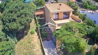 Xalet a Lloret Residencial - Montlloret. Chalet en venta en lloret blau, 4 dormitorios.