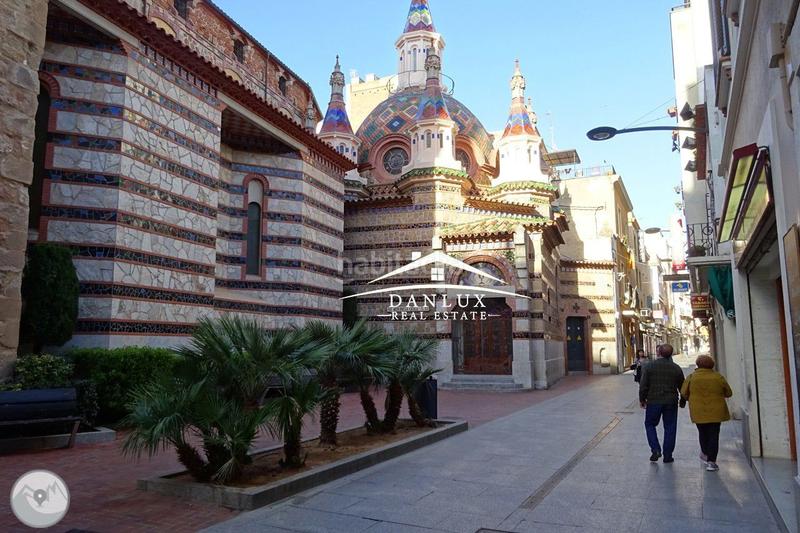 Foto 1b28cf04-d075-4ea1-a28e-48264b1ec4cd. Edificio in Centre Lloret de Mar