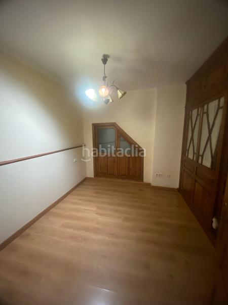 Foto dd9b6c5a-db66-4177-aa50-2e7ed843f231. Casa adossada a calle crisantemo 7 a Picadueñas Jerez de la Frontera