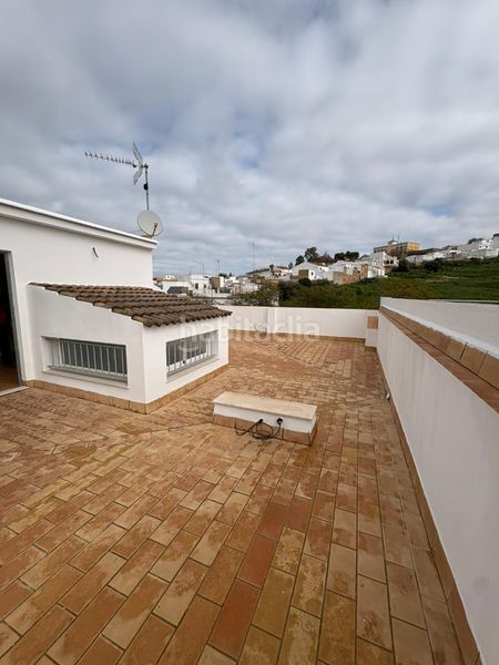 Foto 376a46d3-4557-4e45-b0ca-c514e433388d. Casa a schiera in avenida de arcos 25 in Villamartín