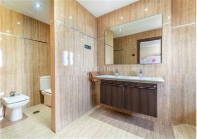 Foto e1d9bb0d-8426-45ed-aa06-7a9377f50a99. Ático  dúplex con excelente ubicación y vistas impresionantes. en Fuengirola