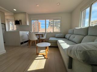 Alquiler Piso  Jacinto benavente. Bonito piso centrico al lado de la playa