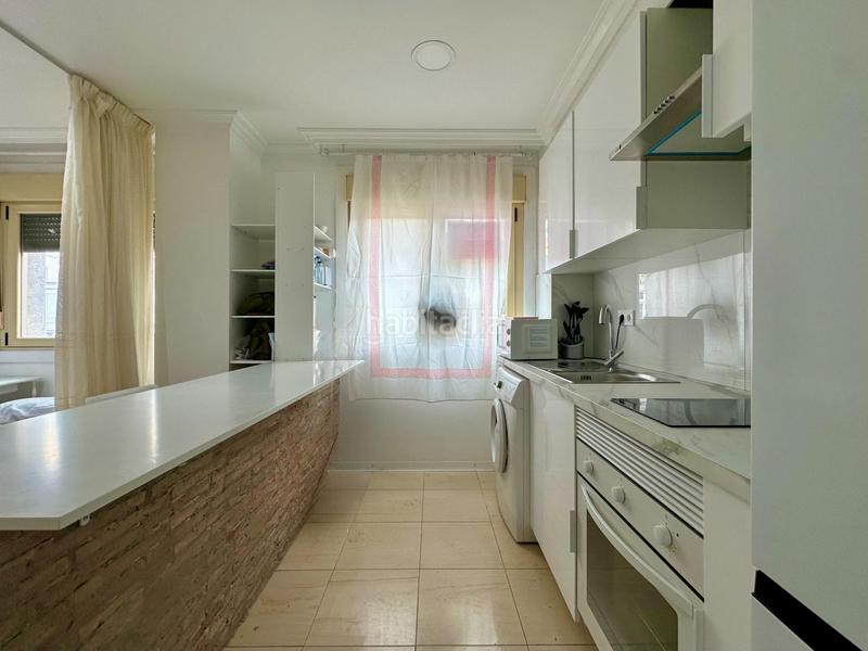 Foto 540f5836-2b9e-4205-afa0-5f4e3153c212. Apartamento  con terraza en Los Boliches en Fuengirola