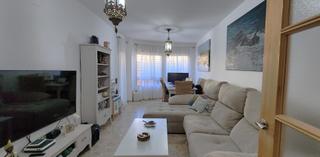 Appartement en Las Flores. Apartamento cerca de centro comercial