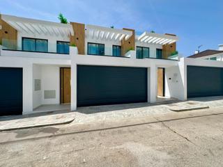 Casa aparellada a Torreblanca del Sol. Villas de lujo a estrenar con vistas inigualables al mar  última