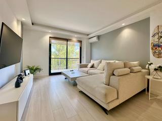 Apartament  Calle del rosario. Apartamento reformado con terraza y piscina comunitaria  urbaniz