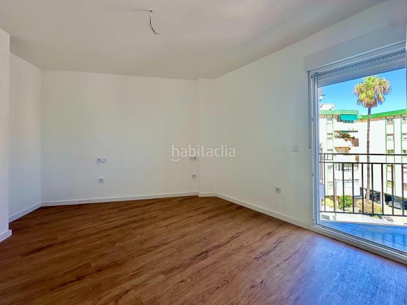 Foto e9ded03a-eac2-46d0-835b-e4a2b281ebbd. Apartamento oportunidad ! apartamento reformado a estrenar en Torremolinos