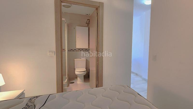 Foto 7618054a-7fdf-472b-8fc4-bf0c24d1d436. Apartamento  a dos pasos del centro en Fuengirola
