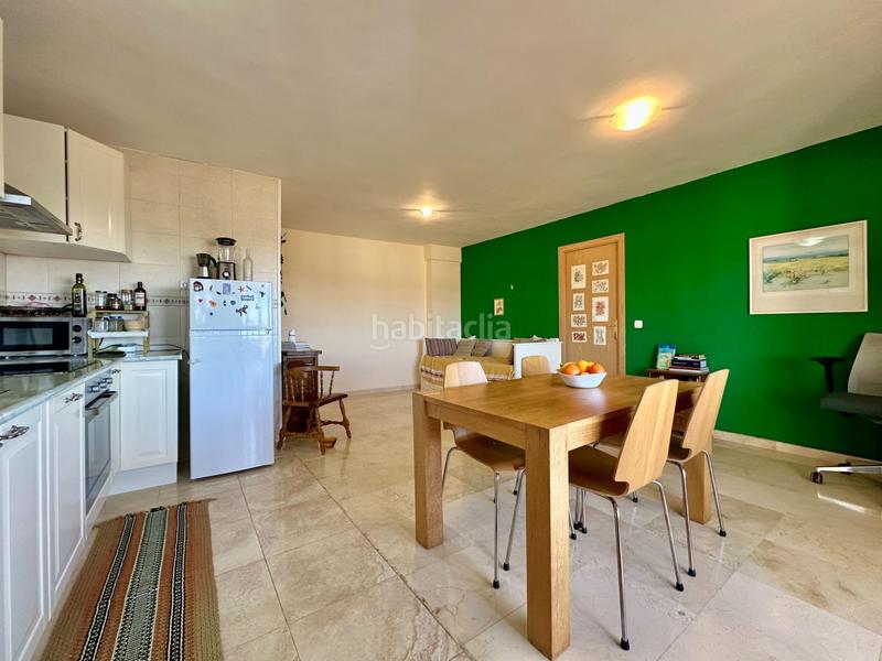 Foto d37f0e13-3a91-42c0-aa3a-b00db5409f4e. Apartament amb aparcament piscina a Centro ciudad Fuengirola