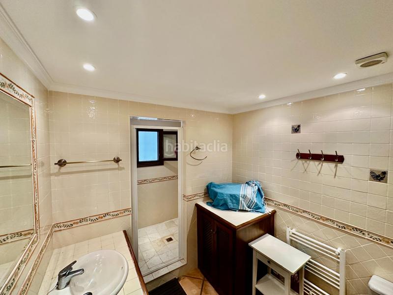 Foto 6103451f-c7f8-4a15-bee4-63d3cabaf9f4. Casa bifamiliare con riscaldamento piscina in Centro ciudad Fuengirola