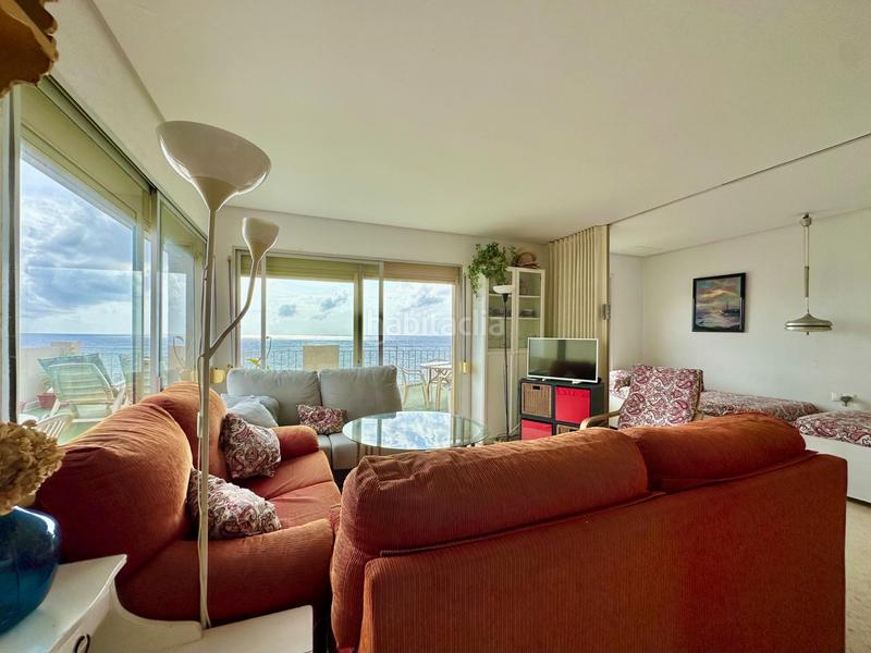 Foto a3d7085f-3815-4ee5-8a35-b0cbea36a67a. Ático atico con increibles vistas en primera linea de playa en Fuengirola