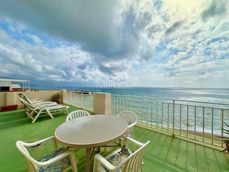 Foto fbd50b1e-e80c-4210-aa28-e427ca2e4ee4. Ático atico con increibles vistas en primera linea de playa en Fuengirola