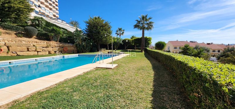 Foto 2589ebee-f59a-41b6-a184-cb57b169e110. Apartament amb calefacció aparcament piscina a Los Pacos Fuengirola