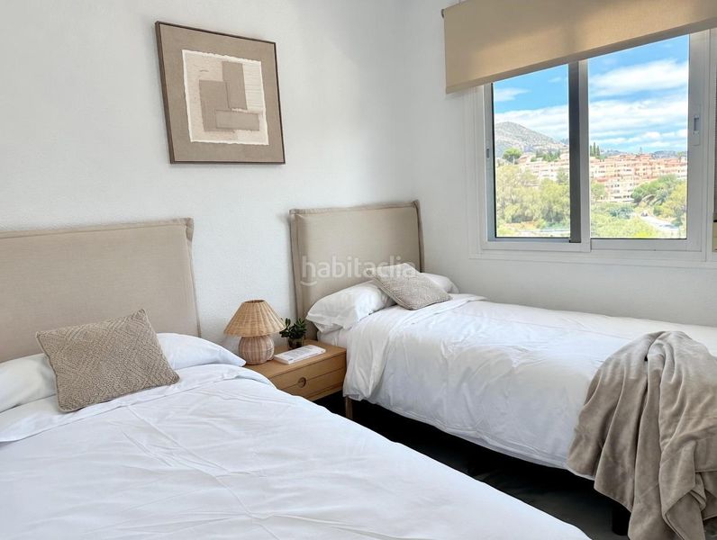 Foto 5777eda1-b7e9-4783-8dbc-b3cf70a2f259. Apartament amb calefacció aparcament piscina a Los Pacos Fuengirola