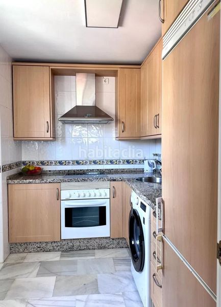 Foto ee225b51-9c28-4eed-9a48-0038a975e1b2. Apartament amb calefacció aparcament piscina a Los Pacos Fuengirola