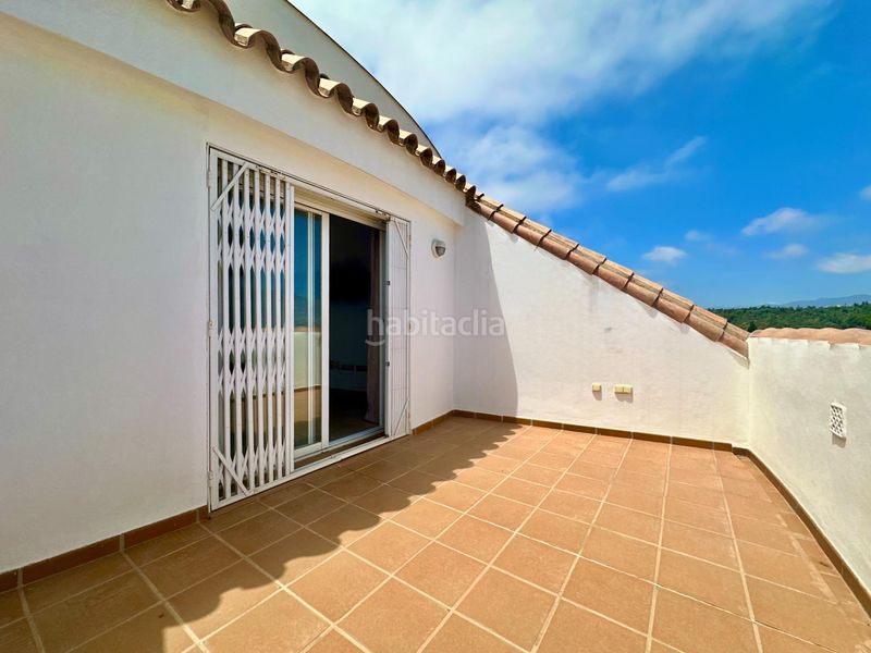 Foto 615d7b8c-60b5-44da-9228-2ea139ee9c2c. Àtic amb calefacció aparcament a Castillo Sohail - Myramar Fuengirola