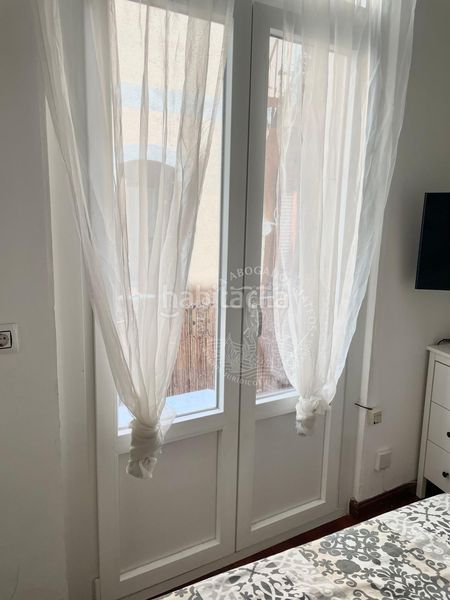 Foto e1bc08a2-dd42-455a-bfa6-3be30d18cce0. Pis a Raval Barcelona