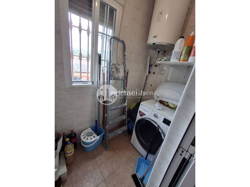 Foto b7fdb3f4-b24b-4ade-b11a-2880ece37c18. Xalet amb calefacció aparcament piscina a Puente Tablas - Puente Nuevo - Cerro Molina Jaén