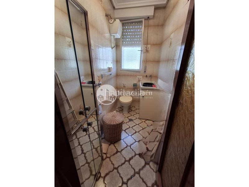 Foto 425c01b6-8390-4763-9eb5-f80559904e54. Xalet amb calefacció aparcament piscina a San Ildefonso - Catedral Jaén