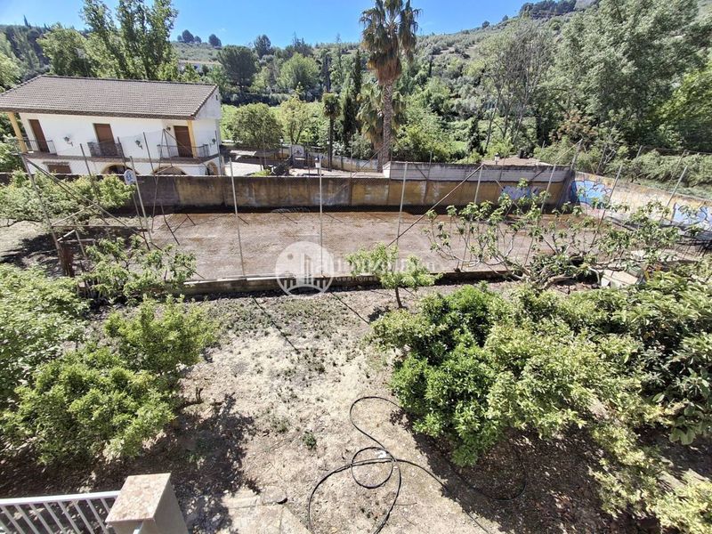 Foto 58f62734-2d24-4ecf-9437-ea5c107bf073. Xalet amb calefacció aparcament piscina a San Ildefonso - Catedral Jaén