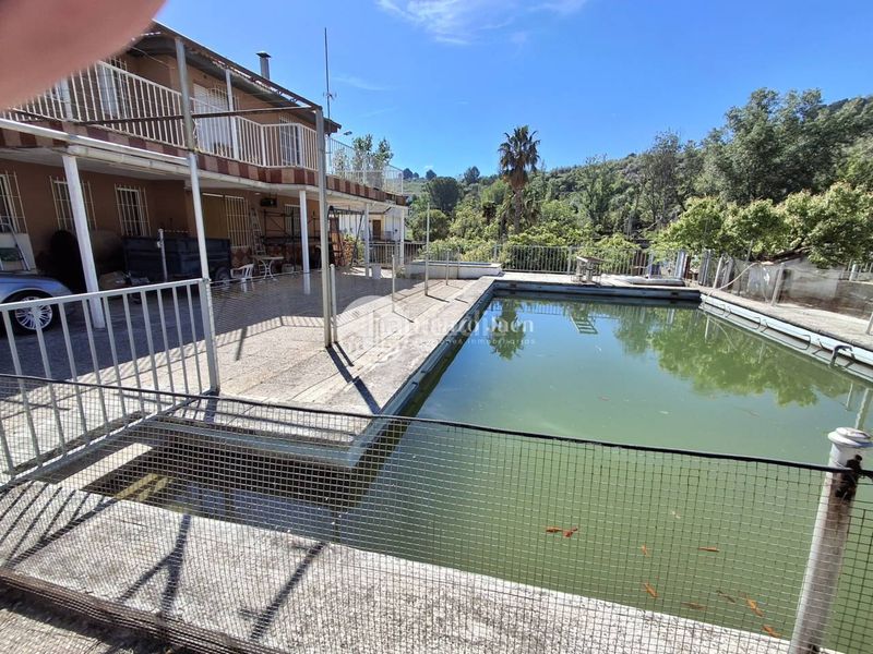 Foto 79894dcf-f399-487b-bc51-a8e7a91f0424. Xalet amb calefacció aparcament piscina a San Ildefonso - Catedral Jaén