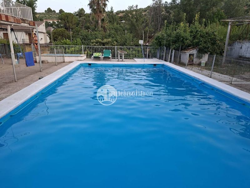 Foto 9353475f-ce51-4b2c-8c9d-c92f029a1d69. Xalet amb calefacció aparcament piscina a San Ildefonso - Catedral Jaén