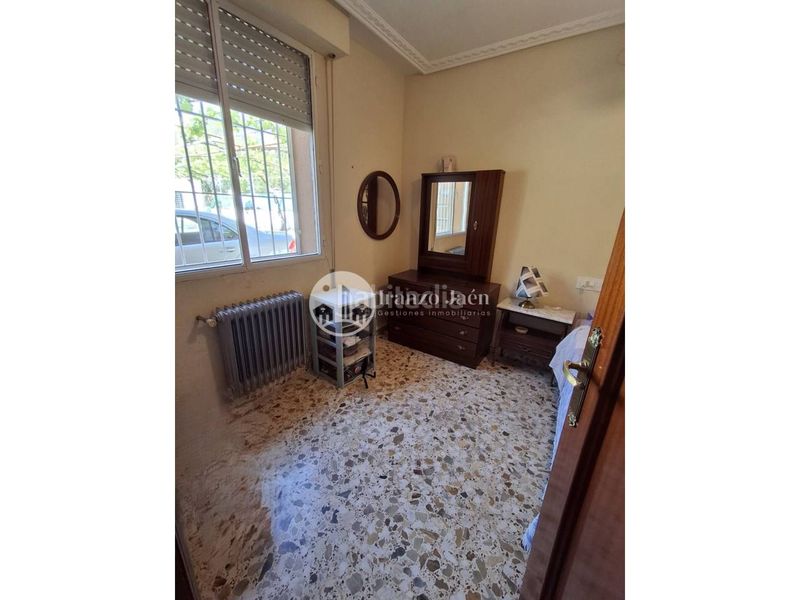 Foto c435179d-3841-4402-8fd5-421f896da189. Xalet amb calefacció aparcament piscina a San Ildefonso - Catedral Jaén