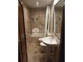 Location Appartement  Calle adarves bajos. Apartamento en alquiler en san ildefonsobarrio de la catedral230