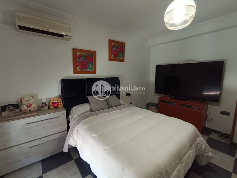 Foto a07a1cd3-6221-4875-a500-749f7e47e401. Casa amb calefacció a San Felipe - El Almendral - La Merced Jaén