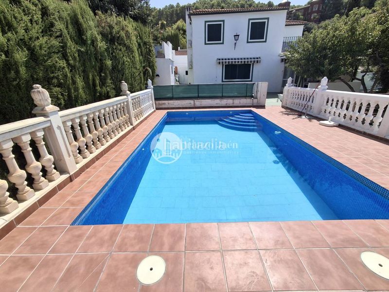 Foto 22909dc5-dad9-401b-8396-861bd7094a6a. Casa adossada amb aparcament piscina a Puente Jontoya - Puente de la Sierra - El Arroyo Jaén