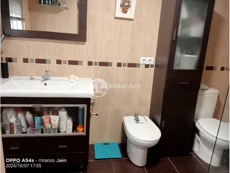 Foto 103afbbc-1492-4450-a7a1-8a72edfee19f. House with heating in Ctra. Circunvalación - La Magdalena Jaén