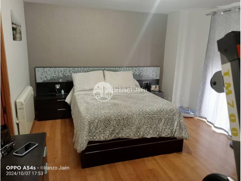 Foto 316b5860-a0b2-47d3-b584-004ca195c090. House with heating in Ctra. Circunvalación - La Magdalena Jaén