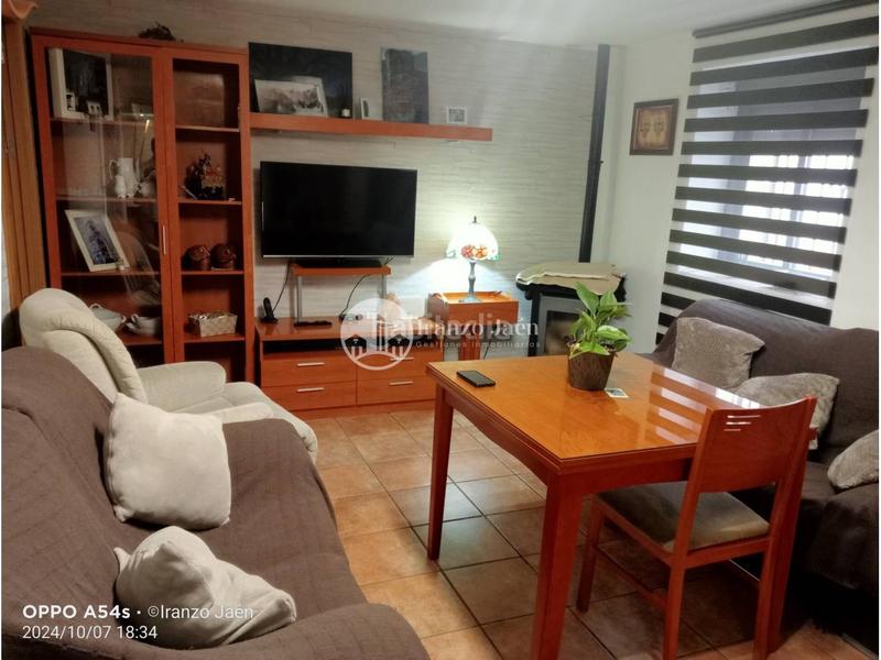 Foto 4fd99762-9d2b-4284-86f4-d39703ee2cc7. House with heating in Ctra. Circunvalación - La Magdalena Jaén