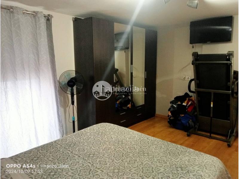 Foto 66321a23-3262-44e0-986e-ecdb9a8561e7. House with heating in Ctra. Circunvalación - La Magdalena Jaén