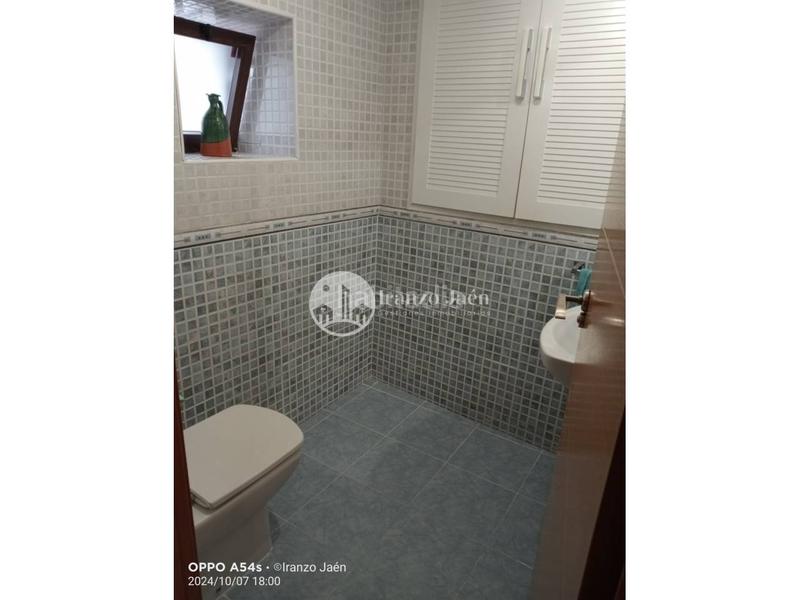 Foto 862b4fa3-b971-40c3-90d3-e9ae6e302170. House with heating in Ctra. Circunvalación - La Magdalena Jaén