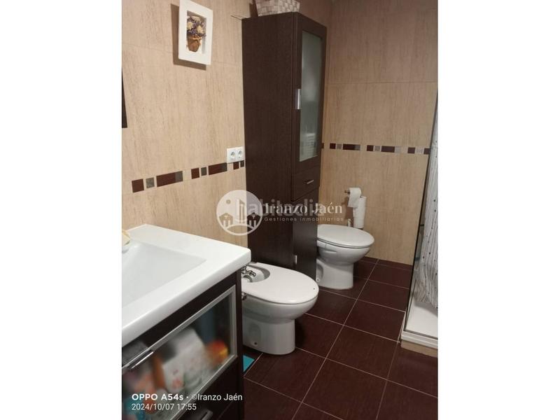 Foto ab77727e-2a16-459b-9b7c-723fe0af5e44. House with heating in Ctra. Circunvalación - La Magdalena Jaén