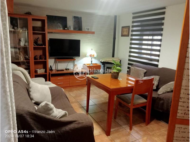 Foto eb4d4212-ac9b-4f23-aac6-bac800e8473b. House with heating in Ctra. Circunvalación - La Magdalena Jaén