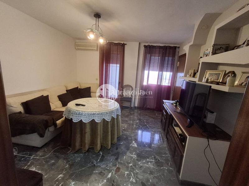Foto 5d2dfc71-ed68-4da5-9608-129d7ded7ddb. Appartement avec chauffage parking dans Ctra. Circunvalación - La Magdalena Jaén