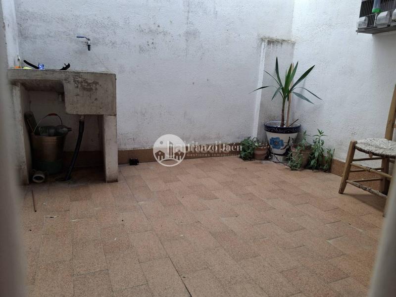 Foto 5622372a-e156-4806-850b-18efa110240a. Casa amb aparcament a Ctra. Circunvalación - La Magdalena Jaén