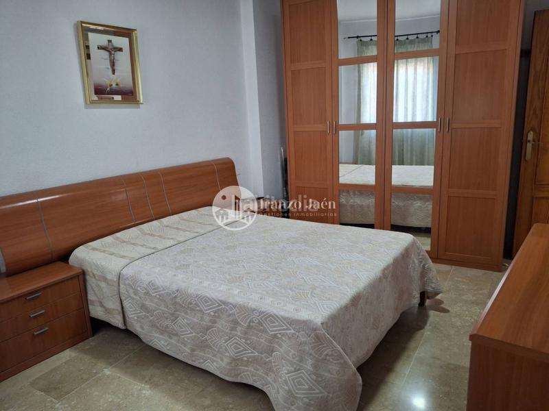 Foto 706d02c9-3292-4bc0-84bb-b80f04882a50. Casa amb aparcament a Ctra. Circunvalación - La Magdalena Jaén