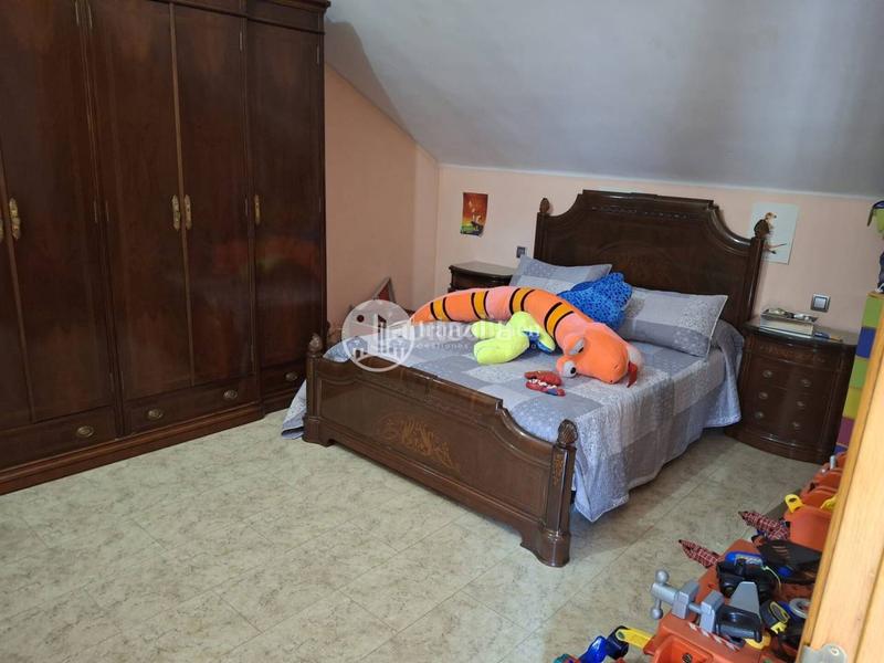 Foto 08805a2b-8008-4f04-b76b-06662fad7a42. Haus mit heizung parking in Renfe - Bulevar 1ª y 2ª Fase Jaén