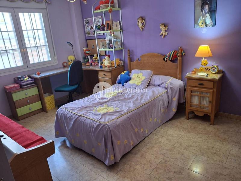 Foto 9ce6c363-07d6-4c0d-86ef-b3449a889298. Haus mit heizung parking in Renfe - Bulevar 1ª y 2ª Fase Jaén