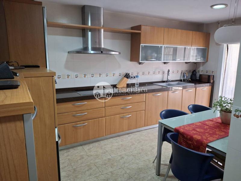 Foto eab10253-af07-426c-8935-b9735c6c2da9. Haus mit heizung parking in Renfe - Bulevar 1ª y 2ª Fase Jaén