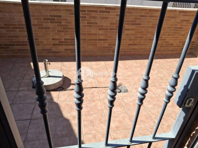 Foto eac470af-458e-4d85-8786-e985d2650a32. Haus mit heizung parking in Renfe - Bulevar 1ª y 2ª Fase Jaén