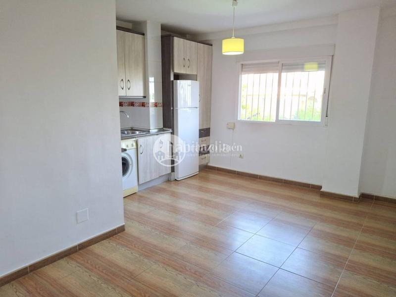 Foto d911fe3a-cce8-43a2-b915-dff663185aef. Alquiler apartamento  en alquiler en la alcantarillala glorieta23002 en Jaén