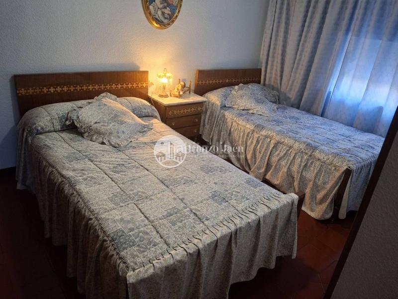 Foto 1c53d37c-2b8e-413a-a14a-267dda994468. Piso  en venta en san ildefonsobarrio de la catedral23001 en Jaén