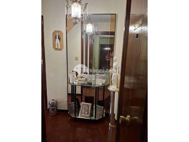 Foto 276f0516-2a6d-4535-8a7a-39d9c5446f52. Piso  en venta en san ildefonsobarrio de la catedral23001 en Jaén
